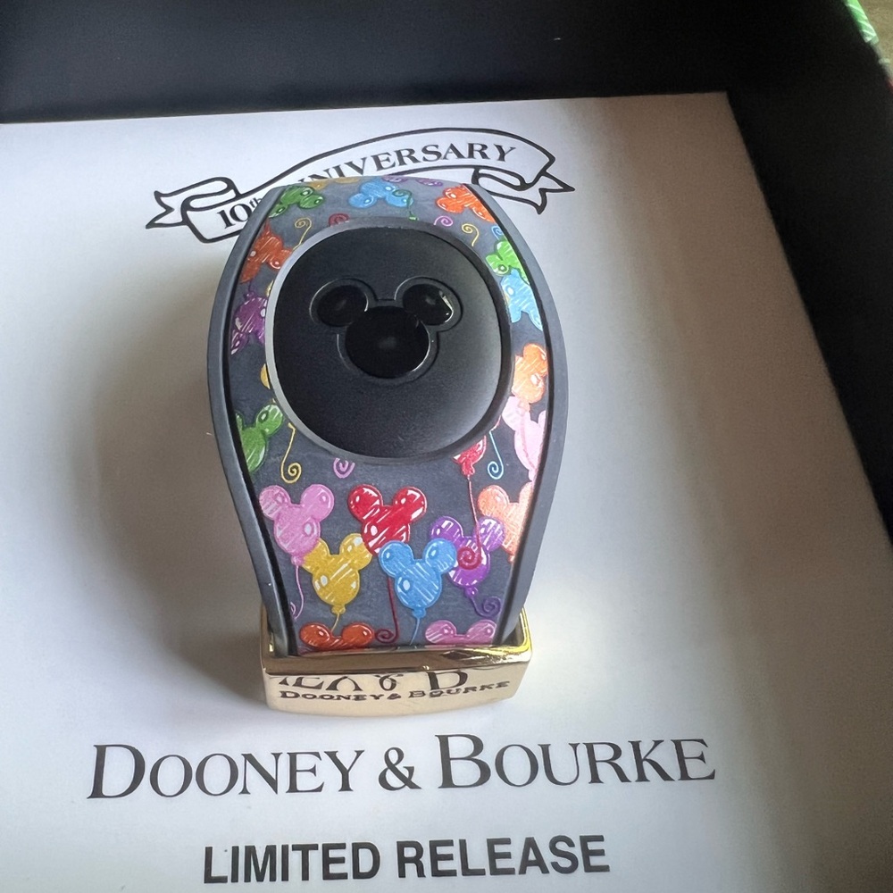 Dooney & Bourke Mickey Mouse MagicBand balloons Limited 10 year anniversary NEW